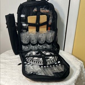 NWT “Picnic at Ascot” Backpack for 4